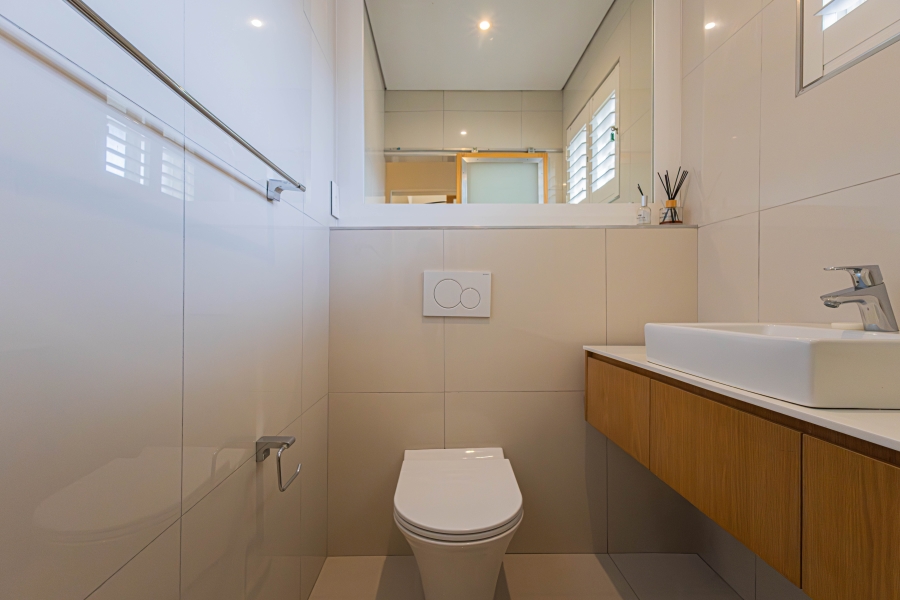 To Let 1 Bedroom Property for Rent in Mouille Point Western Cape
